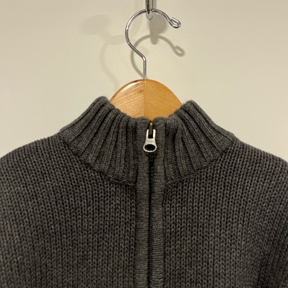 Old Navy boy’s half zip sweater - Picture 2 of 11